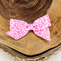 Pink Leopard Blakely