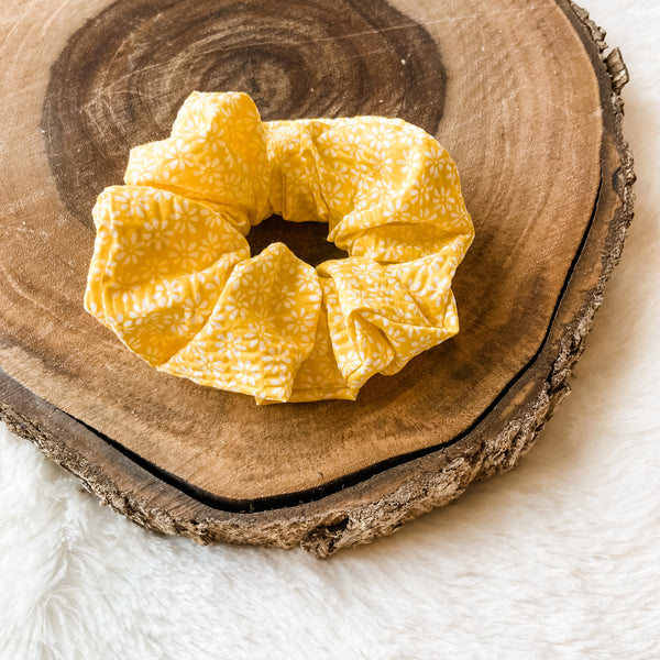 Yellow Daisy Scrunchie