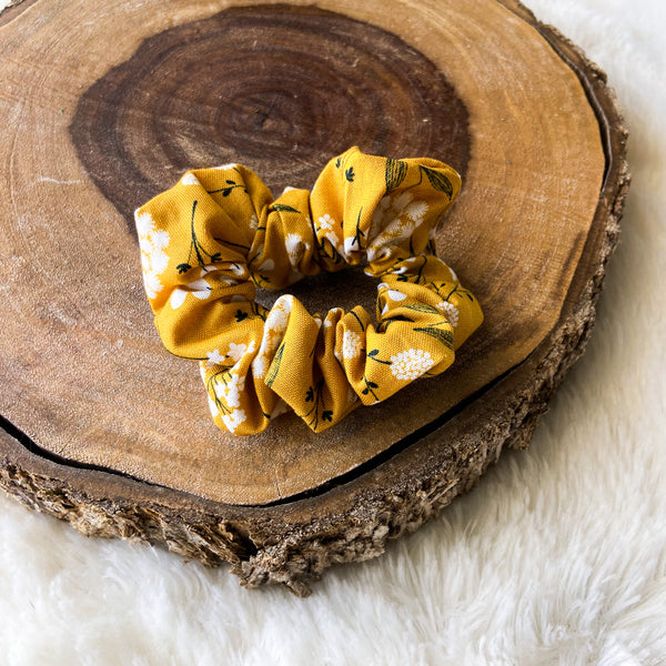 Dandelion Fields Scrunchie