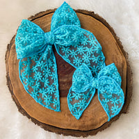 Aqua Daisy Whimsy